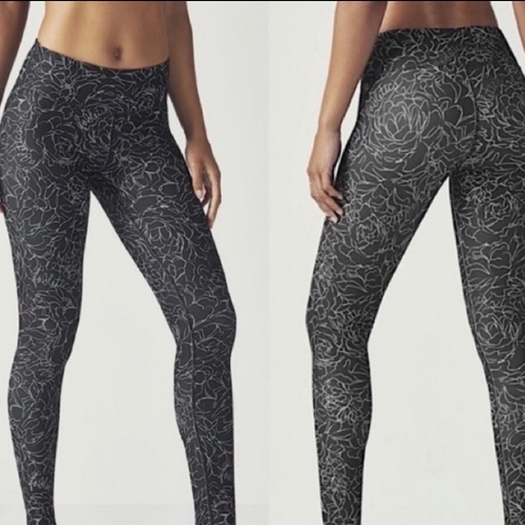 Print Choice Salar Legging by Fabletics SIZE 3X - Picture 7 of 7